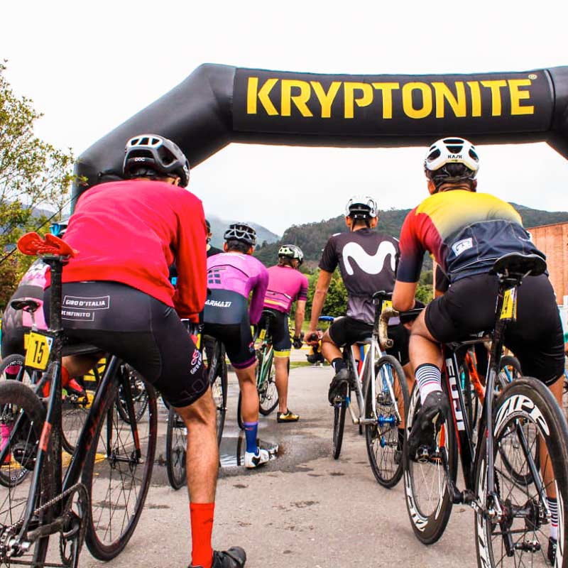 Campeonato y actividad deportiva en Bima