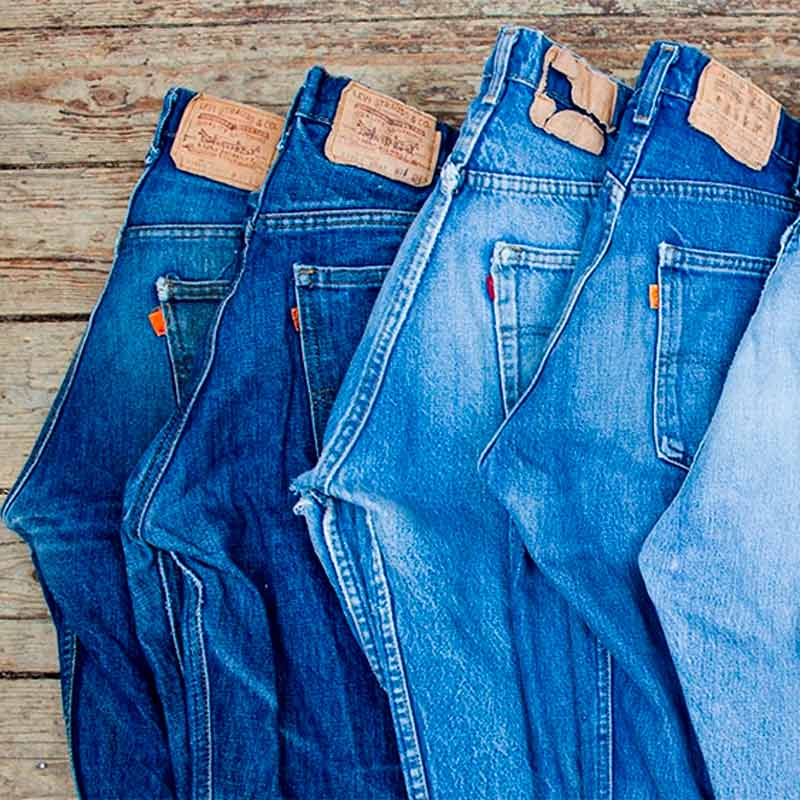 Levis